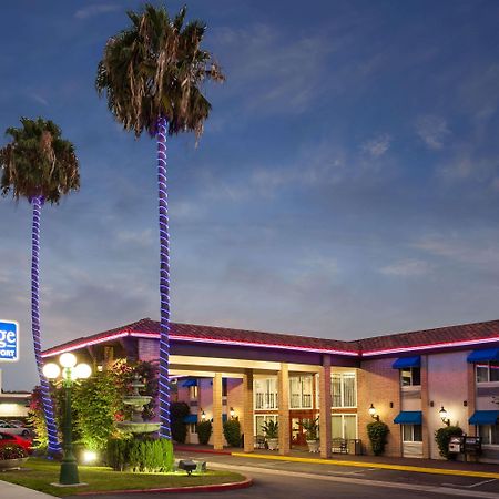 Travelodge By Wyndham Orange County Airport/ Costa Mesa Bagian luar foto
