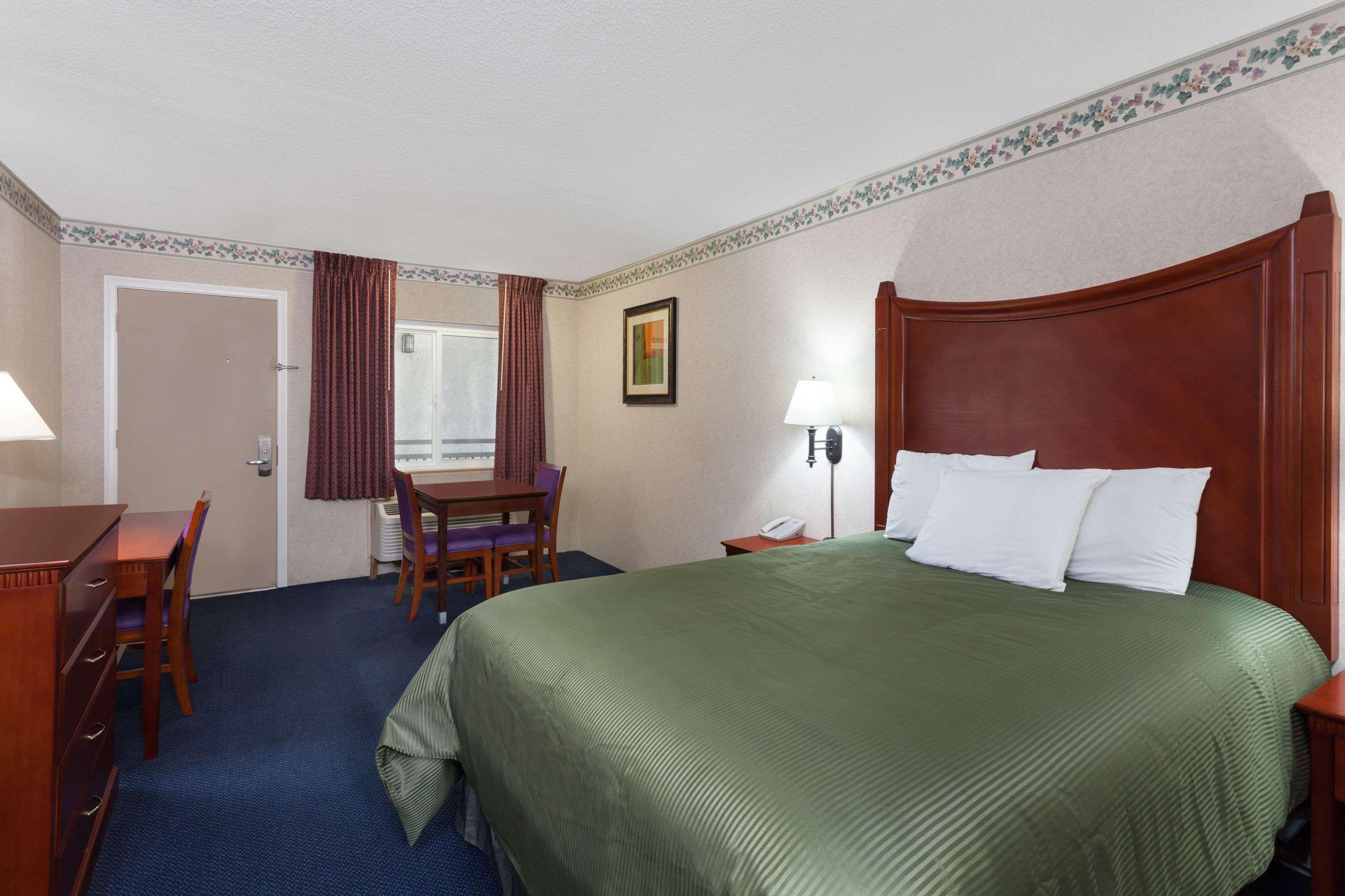 Travelodge By Wyndham Orange County Airport/ Costa Mesa Bagian luar foto